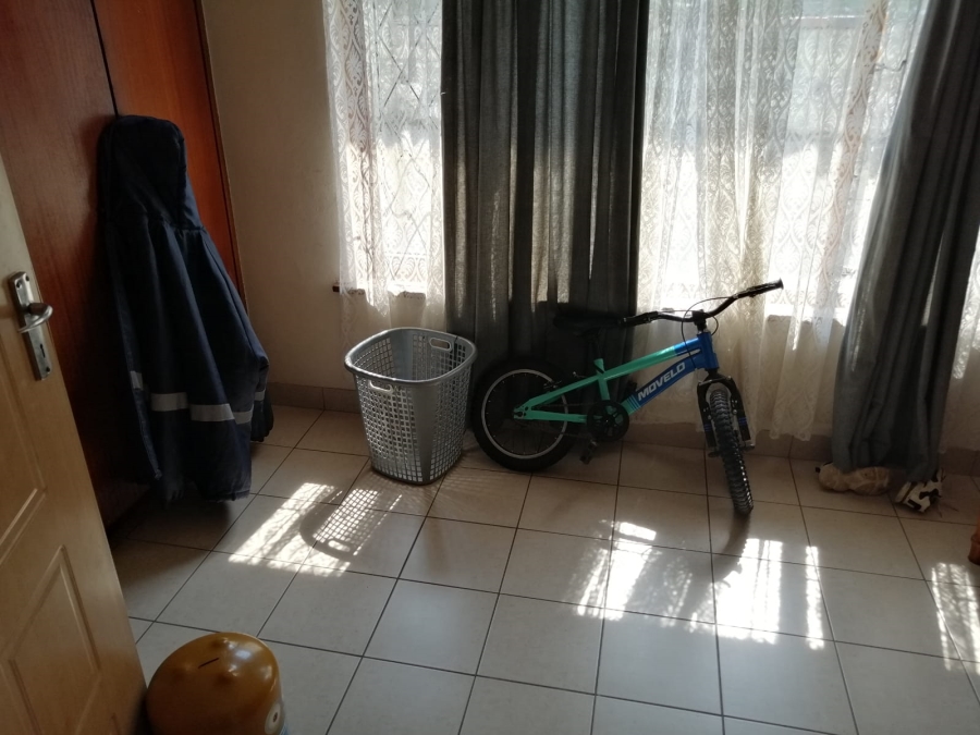 To Let 3 Bedroom Property for Rent in Escombe KwaZulu-Natal