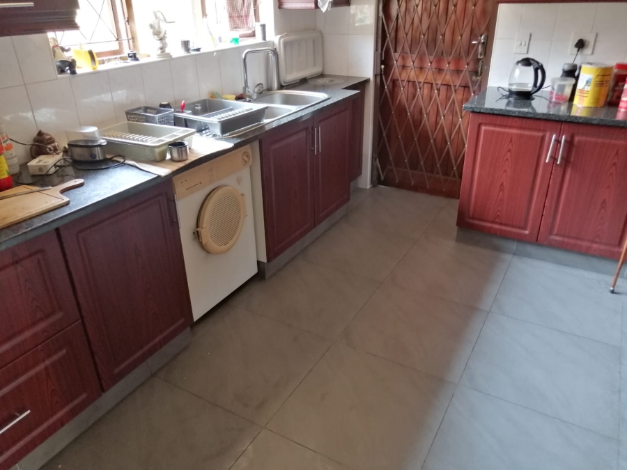 To Let 3 Bedroom Property for Rent in Escombe KwaZulu-Natal