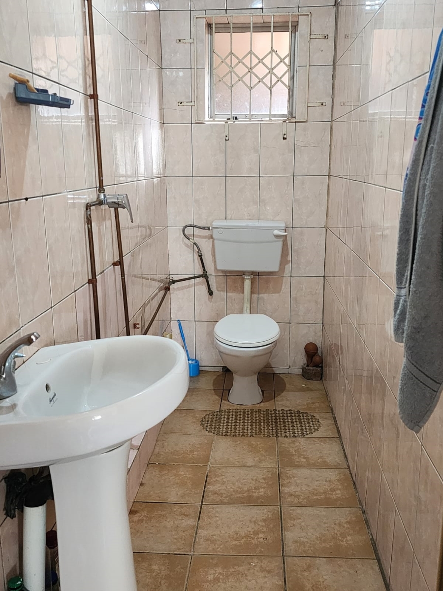 To Let 2 Bedroom Property for Rent in Croftdene KwaZulu-Natal