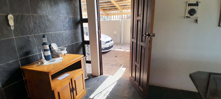 3 Bedroom Property for Sale in Beacon Rocks KwaZulu-Natal