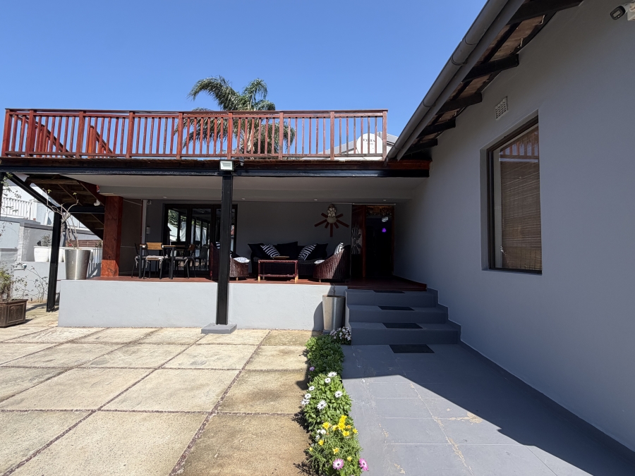 To Let 4 Bedroom Property for Rent in Ballito Central KwaZulu-Natal