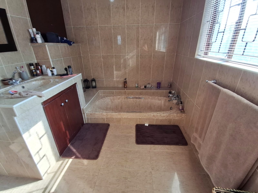 4 Bedroom Property for Sale in Sheffield Beach KwaZulu-Natal