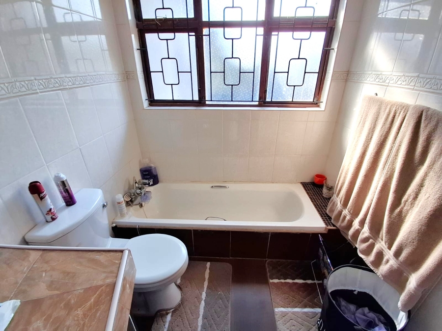 4 Bedroom Property for Sale in Sheffield Beach KwaZulu-Natal