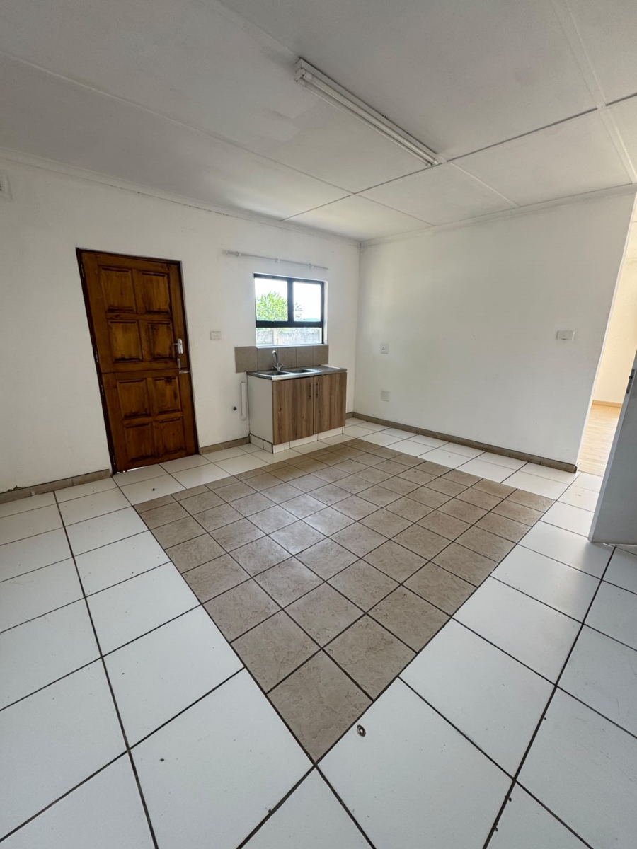 To Let 2 Bedroom Property for Rent in Howick West KwaZulu-Natal