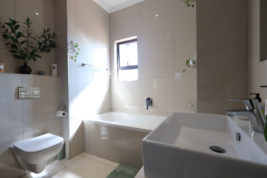 3 Bedroom Property for Sale in Izinga KwaZulu-Natal