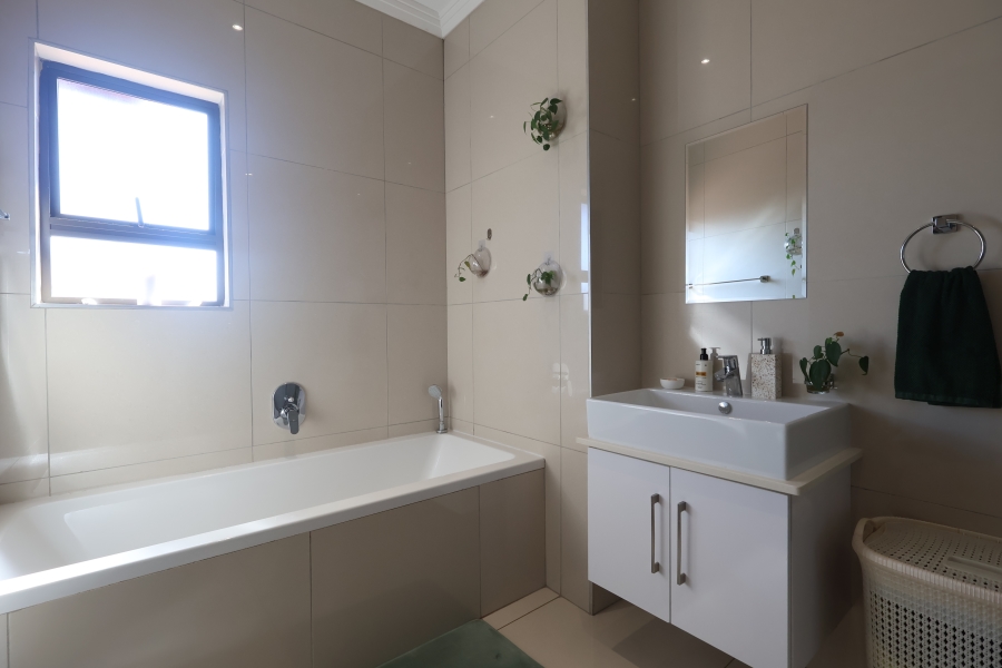 3 Bedroom Property for Sale in Izinga KwaZulu-Natal