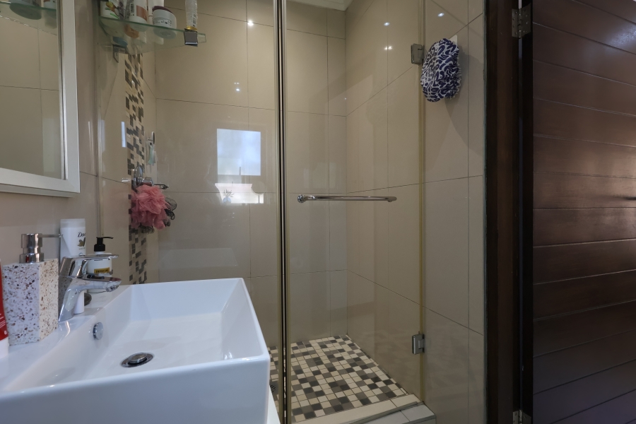 3 Bedroom Property for Sale in Izinga KwaZulu-Natal