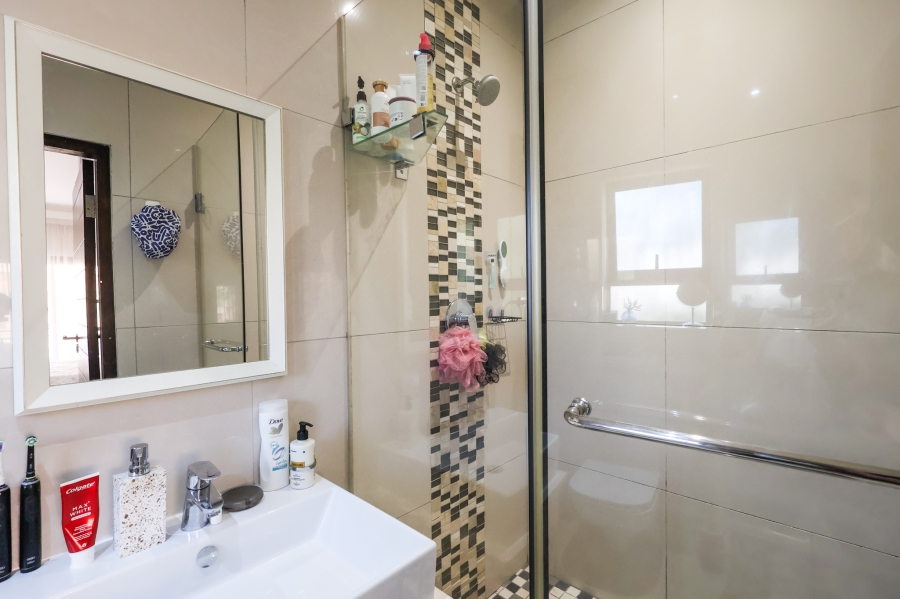 3 Bedroom Property for Sale in Izinga KwaZulu-Natal