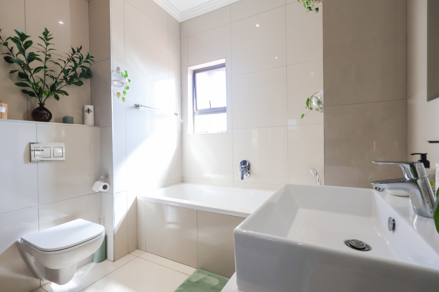 3 Bedroom Property for Sale in Izinga KwaZulu-Natal