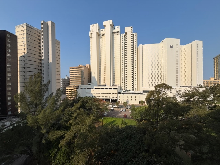 1 Bedroom Property for Sale in North Beach KwaZulu-Natal