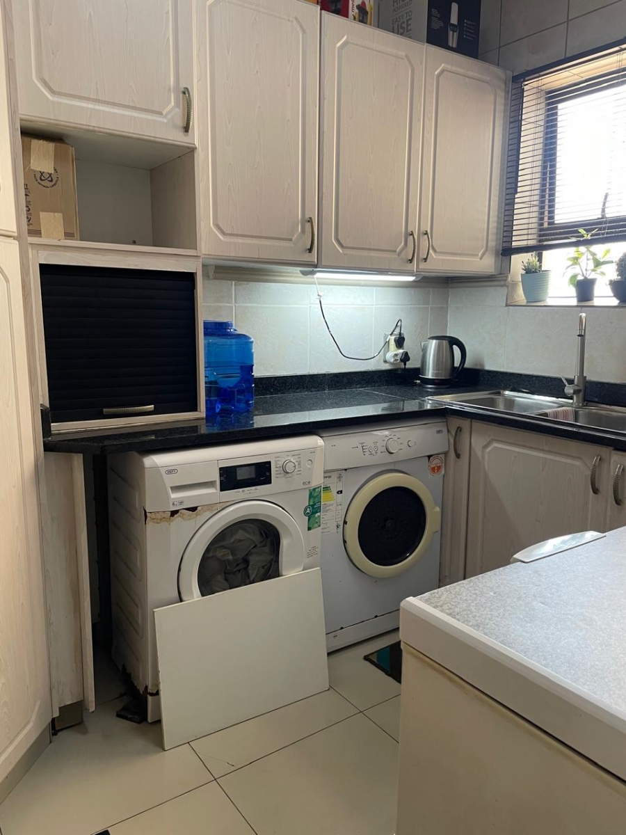 1 Bedroom Property for Sale in Esplanade KwaZulu-Natal