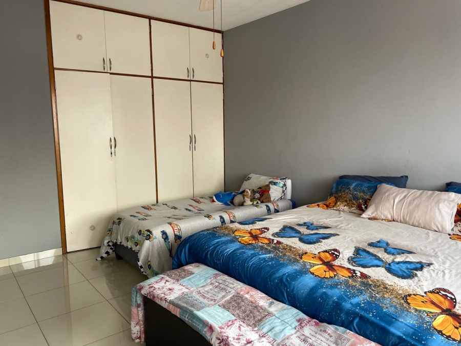 1 Bedroom Property for Sale in Esplanade KwaZulu-Natal