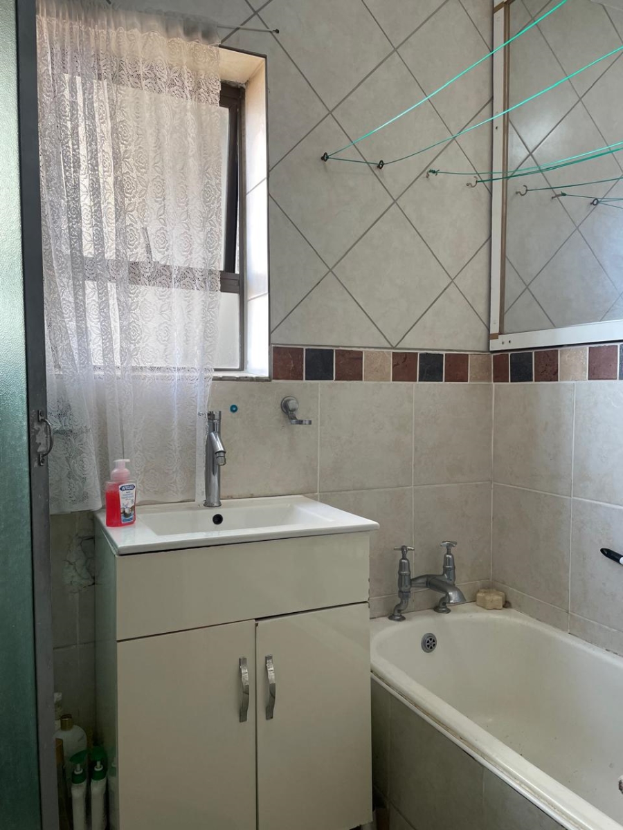 1 Bedroom Property for Sale in Esplanade KwaZulu-Natal