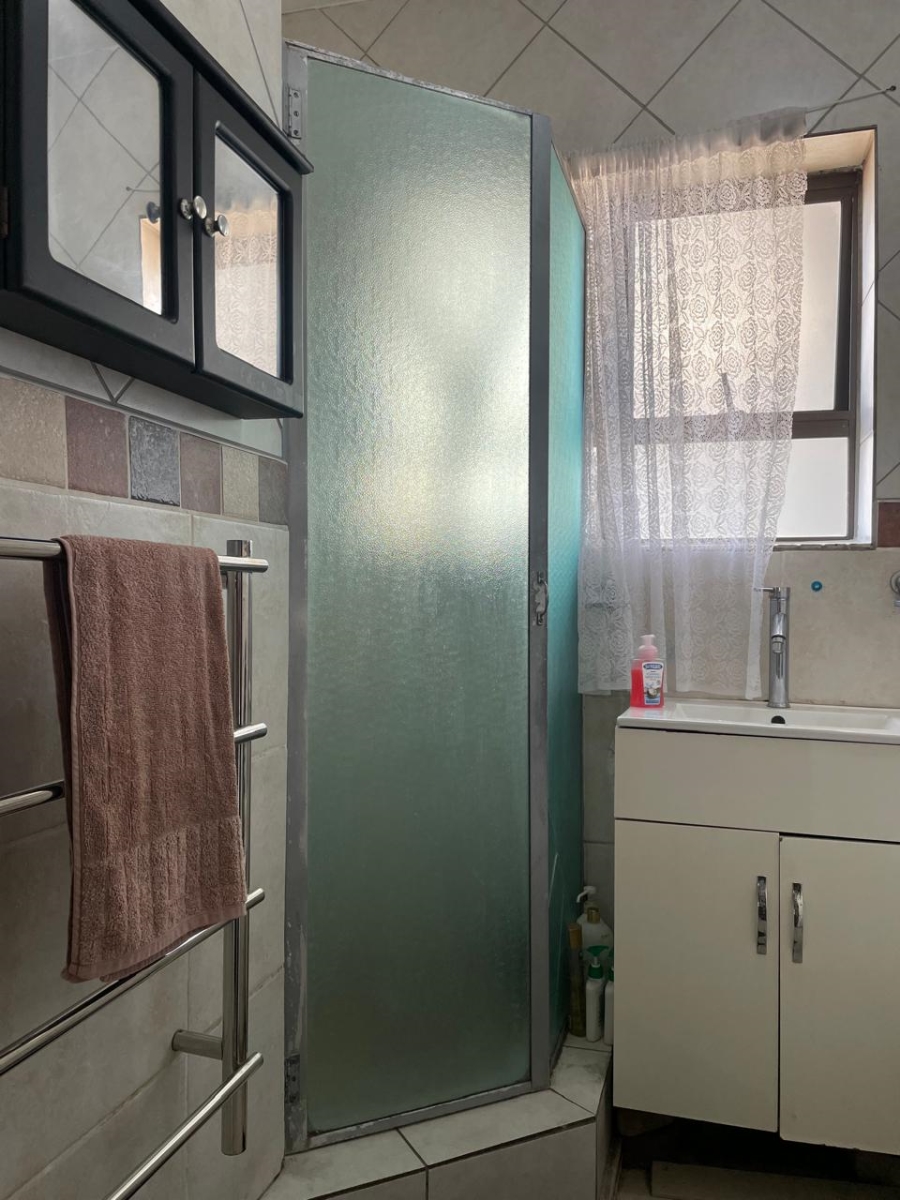 1 Bedroom Property for Sale in Esplanade KwaZulu-Natal