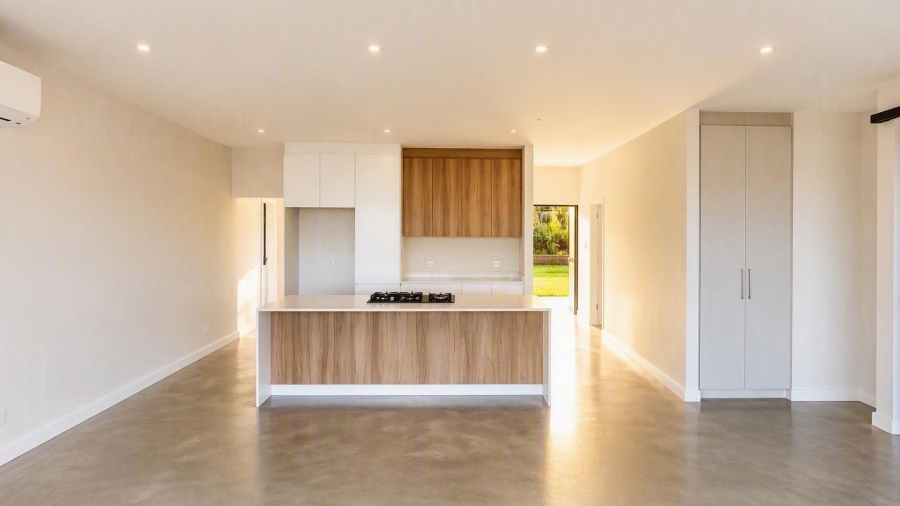 To Let 3 Bedroom Property for Rent in Shakas Rock KwaZulu-Natal