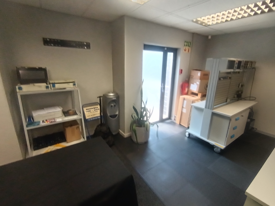 To Let Commercial Property for Rent in Riverhorse Valley KwaZulu-Natal