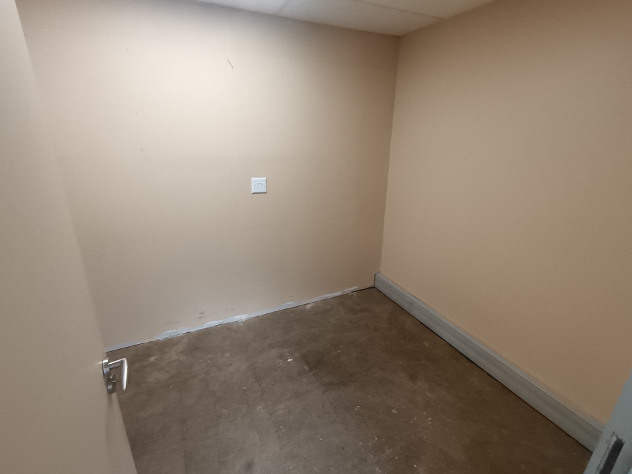 To Let Commercial Property for Rent in Riverhorse Valley KwaZulu-Natal