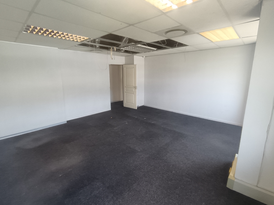 To Let Commercial Property for Rent in Riverhorse Valley KwaZulu-Natal