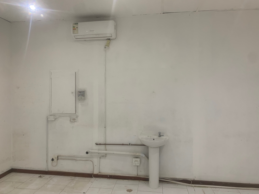 To Let Commercial Property for Rent in Umhlanga KwaZulu-Natal