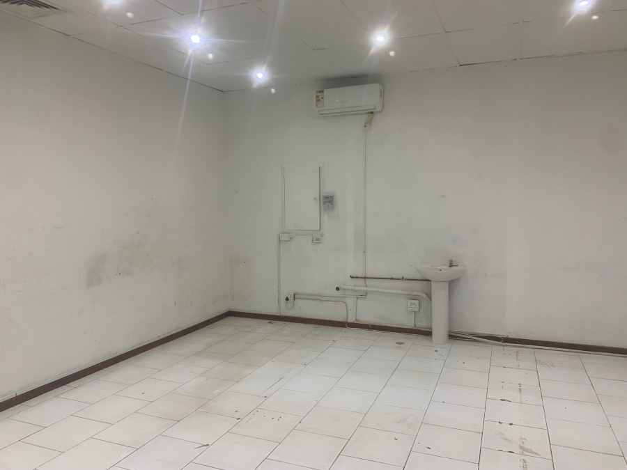 To Let Commercial Property for Rent in Umhlanga KwaZulu-Natal