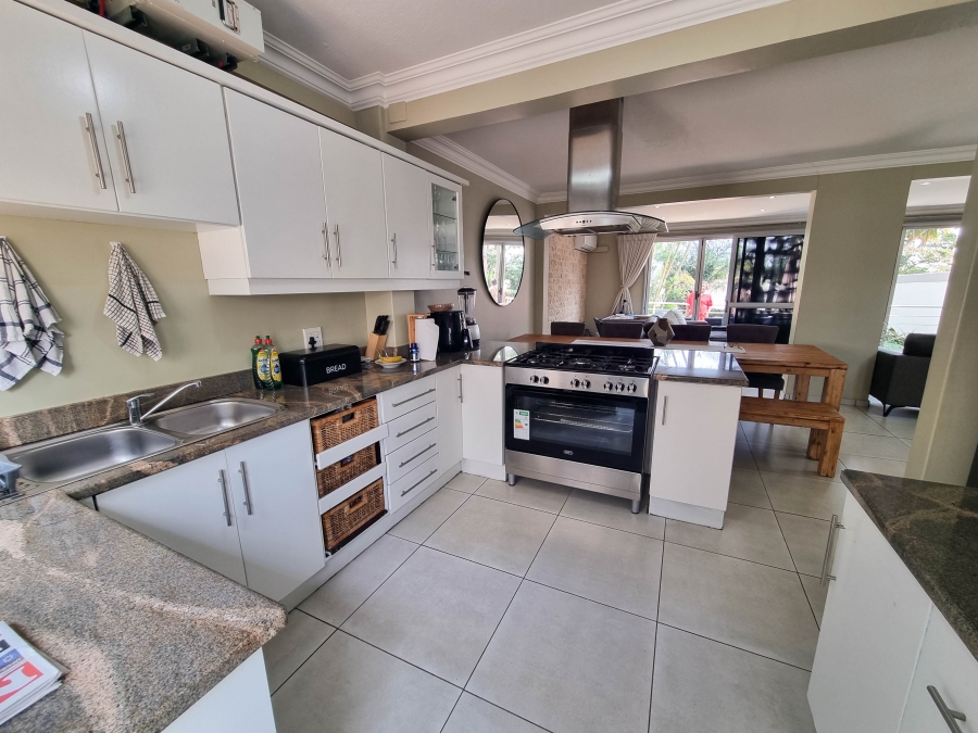 3 Bedroom Property for Sale in Sunningdale KwaZulu-Natal
