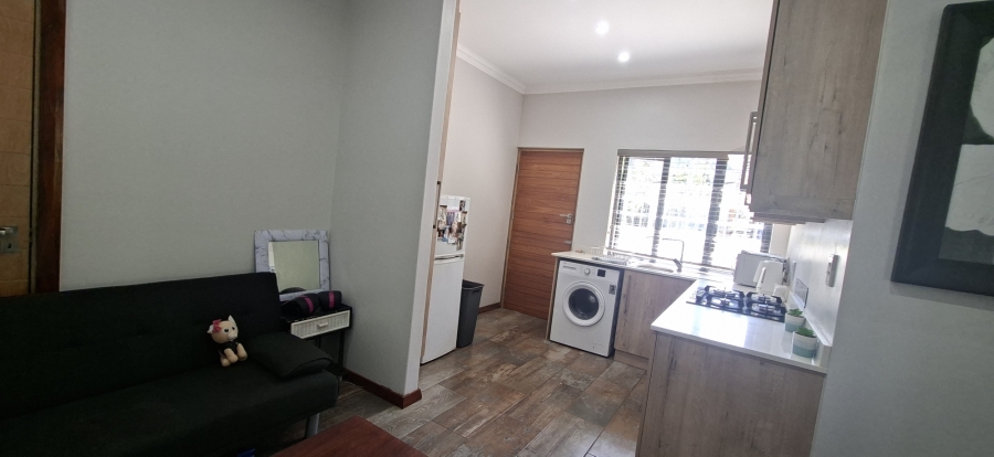 To Let 1 Bedroom Property for Rent in Albany KwaZulu-Natal