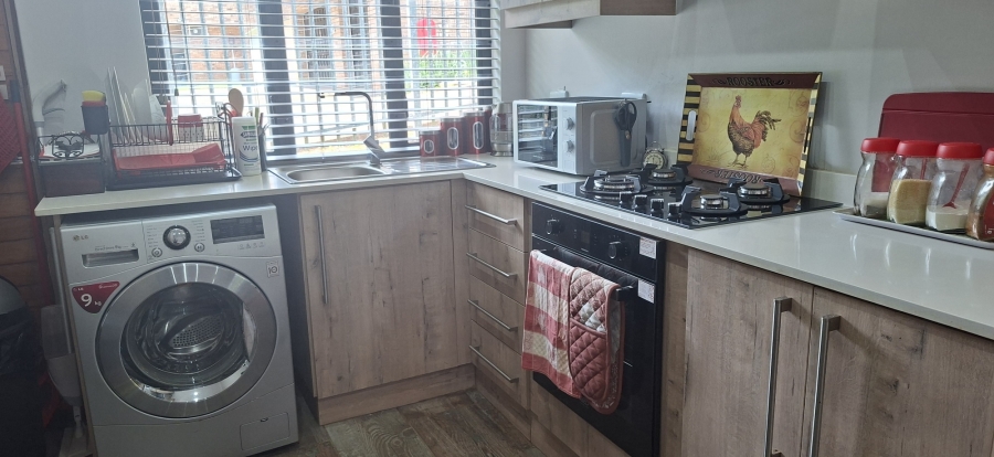 To Let 1 Bedroom Property for Rent in Albany KwaZulu-Natal