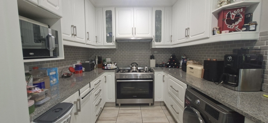 3 Bedroom Property for Sale in New Germany KwaZulu-Natal