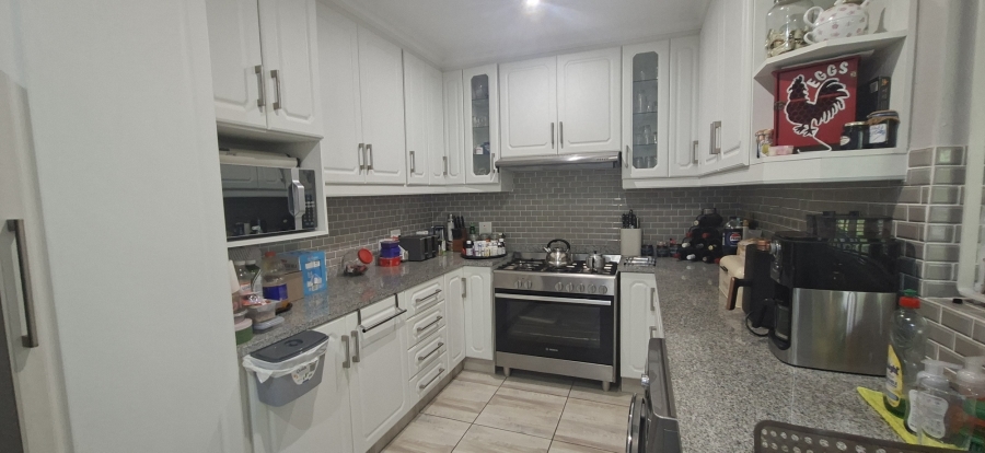 3 Bedroom Property for Sale in New Germany KwaZulu-Natal