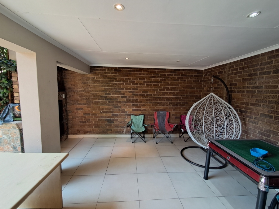 3 Bedroom Property for Sale in Huttenheights KwaZulu-Natal