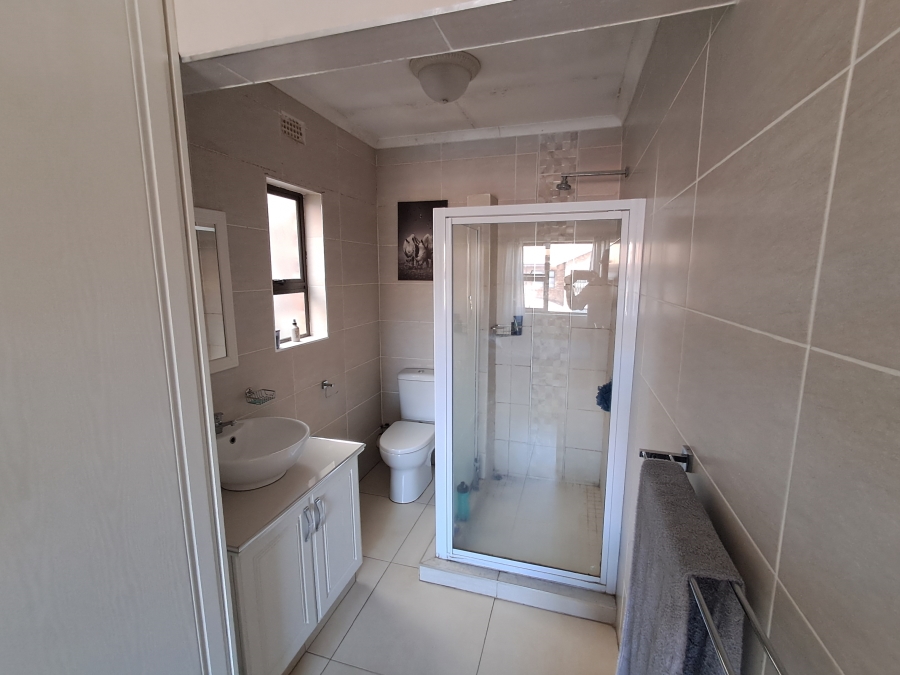 3 Bedroom Property for Sale in Huttenheights KwaZulu-Natal