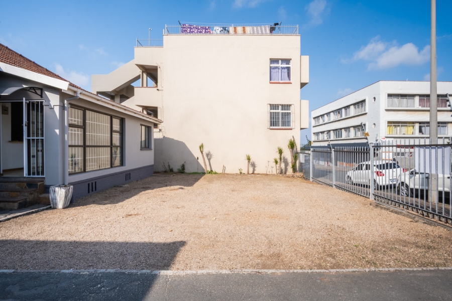 To Let Commercial Property for Rent in Glenwood KwaZulu-Natal