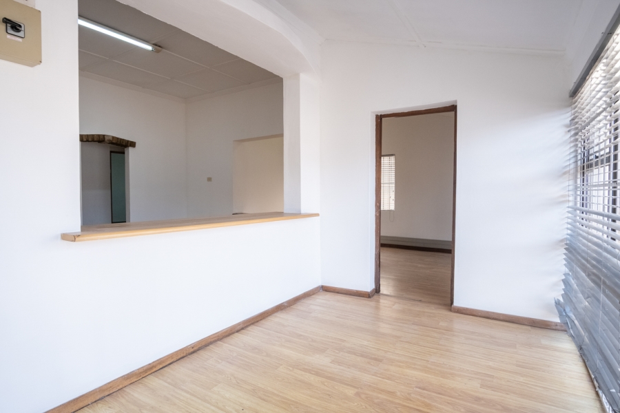 To Let Commercial Property for Rent in Glenwood KwaZulu-Natal