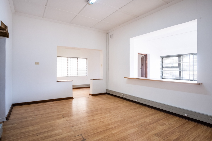 To Let Commercial Property for Rent in Glenwood KwaZulu-Natal
