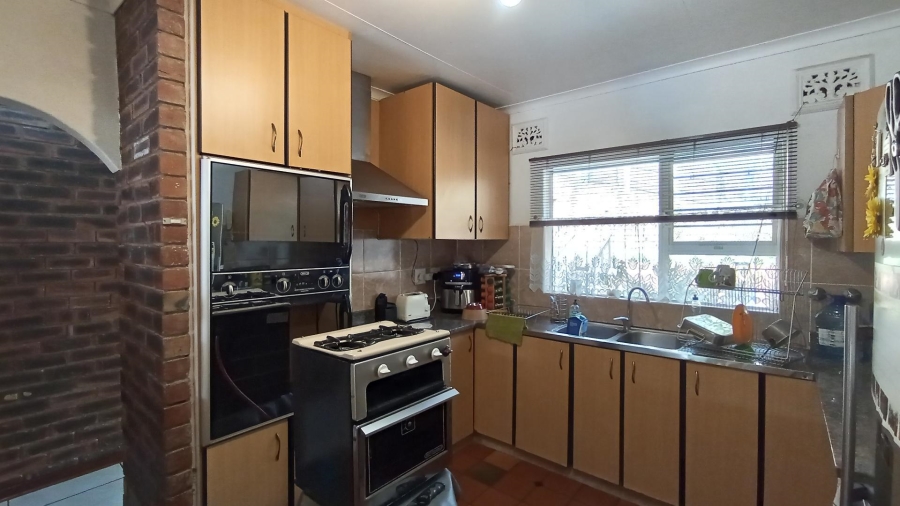 3 Bedroom Property for Sale in Amanzimtoti KwaZulu-Natal