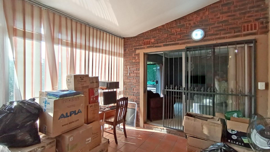 3 Bedroom Property for Sale in Amanzimtoti KwaZulu-Natal