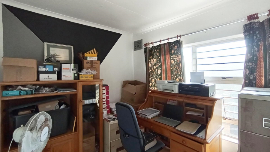 3 Bedroom Property for Sale in Amanzimtoti KwaZulu-Natal