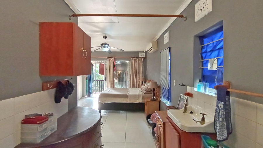 3 Bedroom Property for Sale in Amanzimtoti KwaZulu-Natal