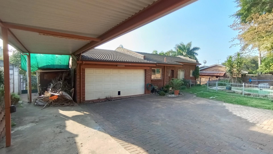 3 Bedroom Property for Sale in Amanzimtoti KwaZulu-Natal