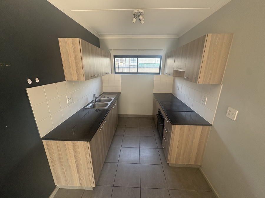 To Let 2 Bedroom Property for Rent in Umbogintwini KwaZulu-Natal