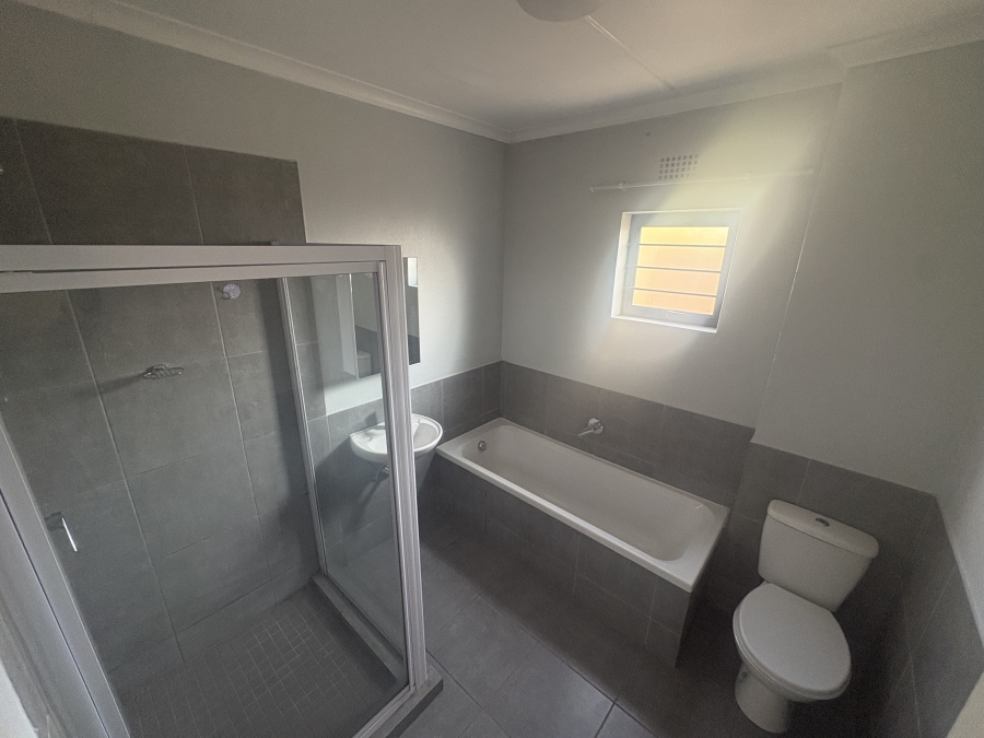 To Let 2 Bedroom Property for Rent in Umbogintwini KwaZulu-Natal