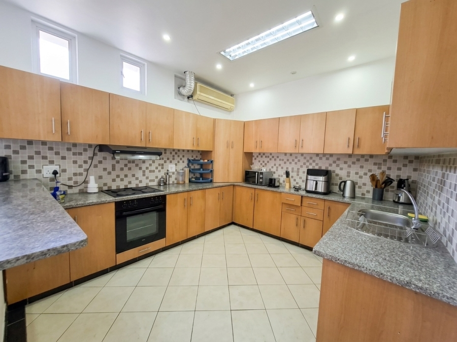 To Let 2 Bedroom Property for Rent in Glenmore KwaZulu-Natal