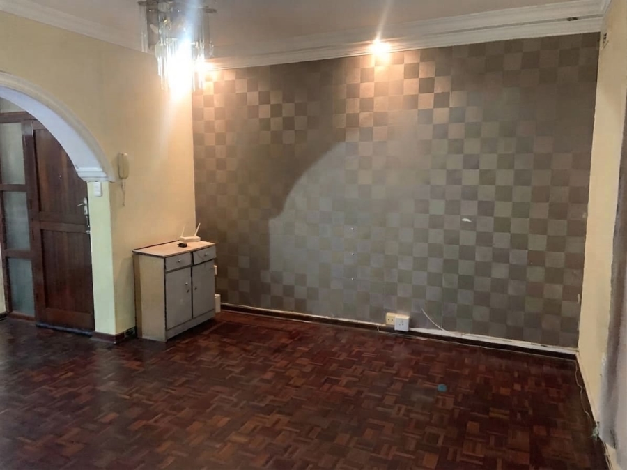 To Let 2 Bedroom Property for Rent in Fields Hill KwaZulu-Natal