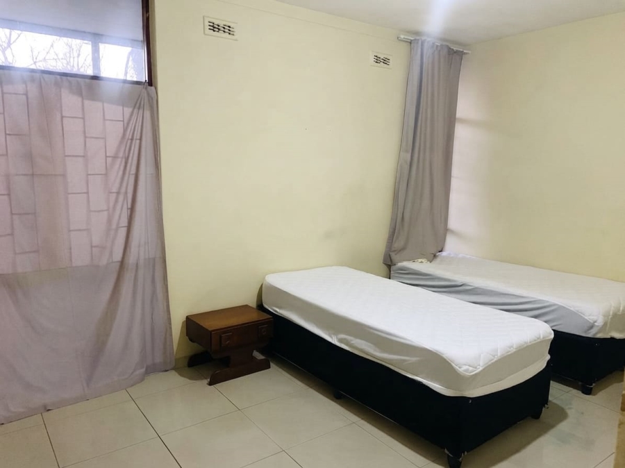 To Let 2 Bedroom Property for Rent in Fields Hill KwaZulu-Natal