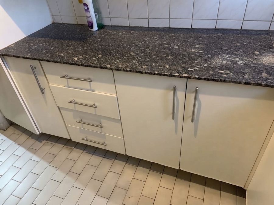 To Let 2 Bedroom Property for Rent in Fields Hill KwaZulu-Natal