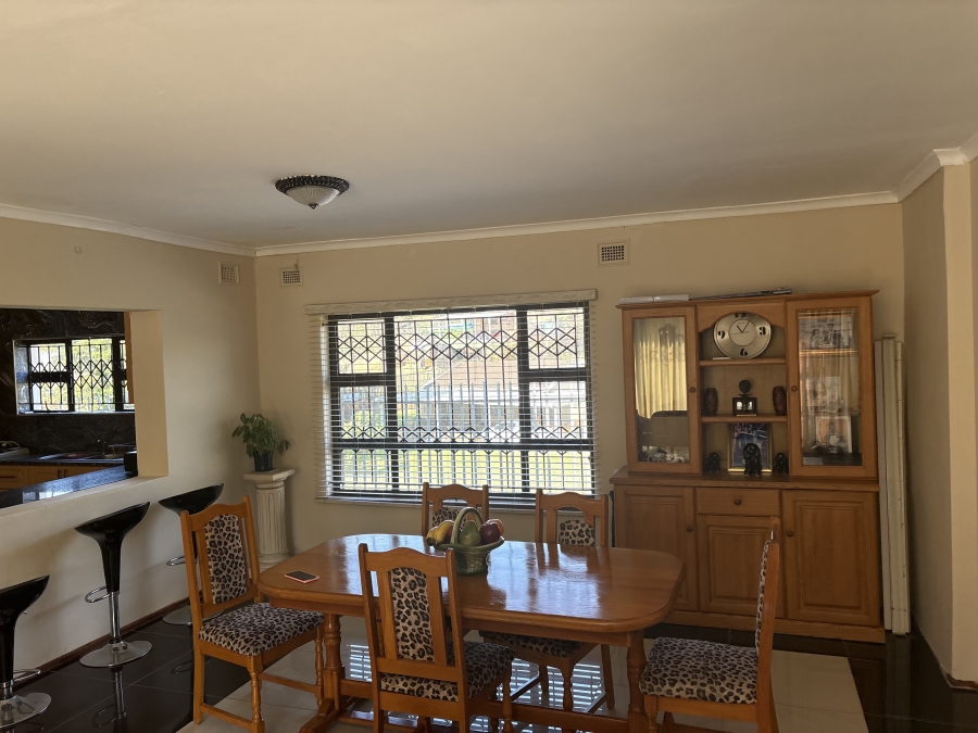 5 Bedroom Property for Sale in Doon Heights KwaZulu-Natal