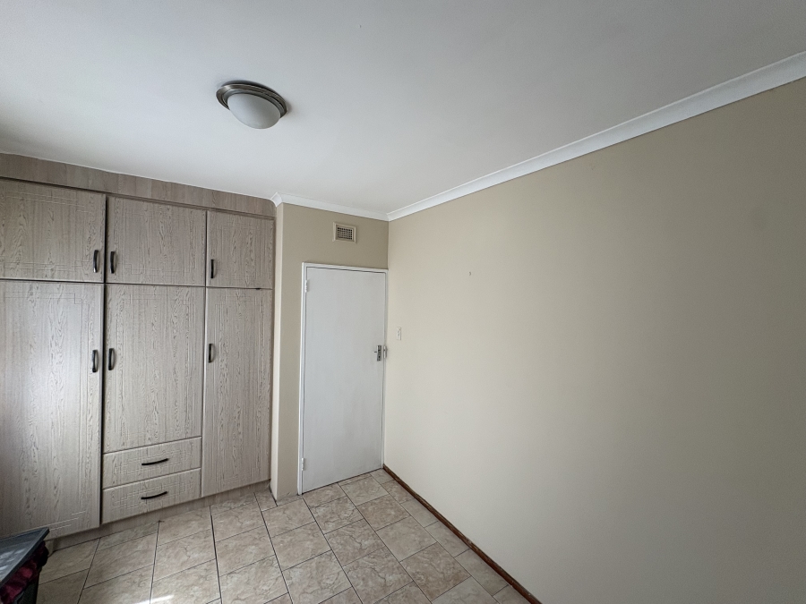 5 Bedroom Property for Sale in Doon Heights KwaZulu-Natal