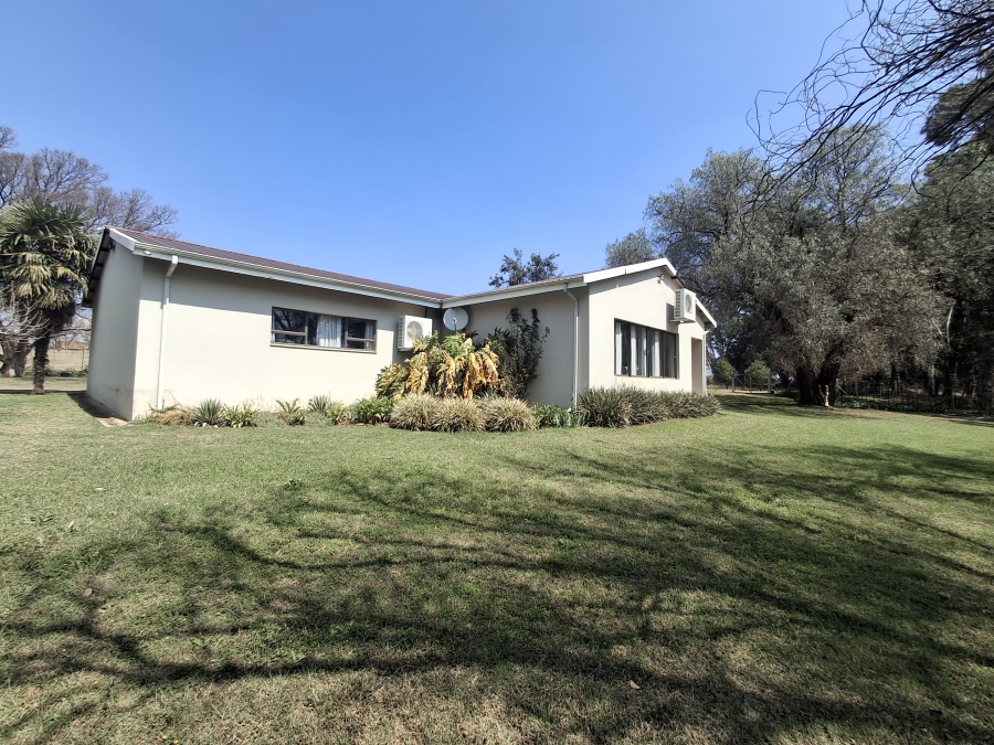 Commercial Property for Sale in Newcastle Rural KwaZulu-Natal