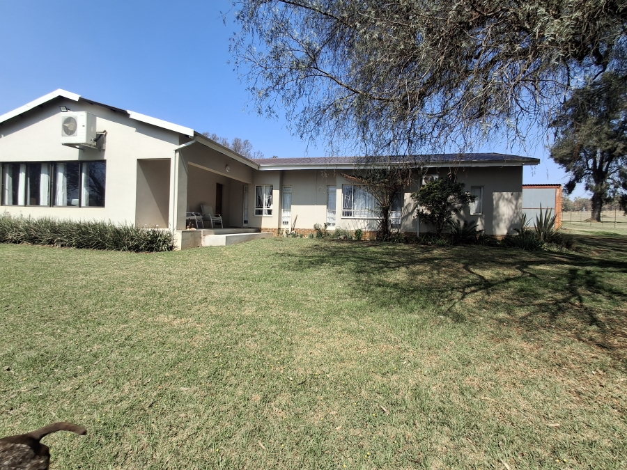 Commercial Property for Sale in Newcastle Rural KwaZulu-Natal
