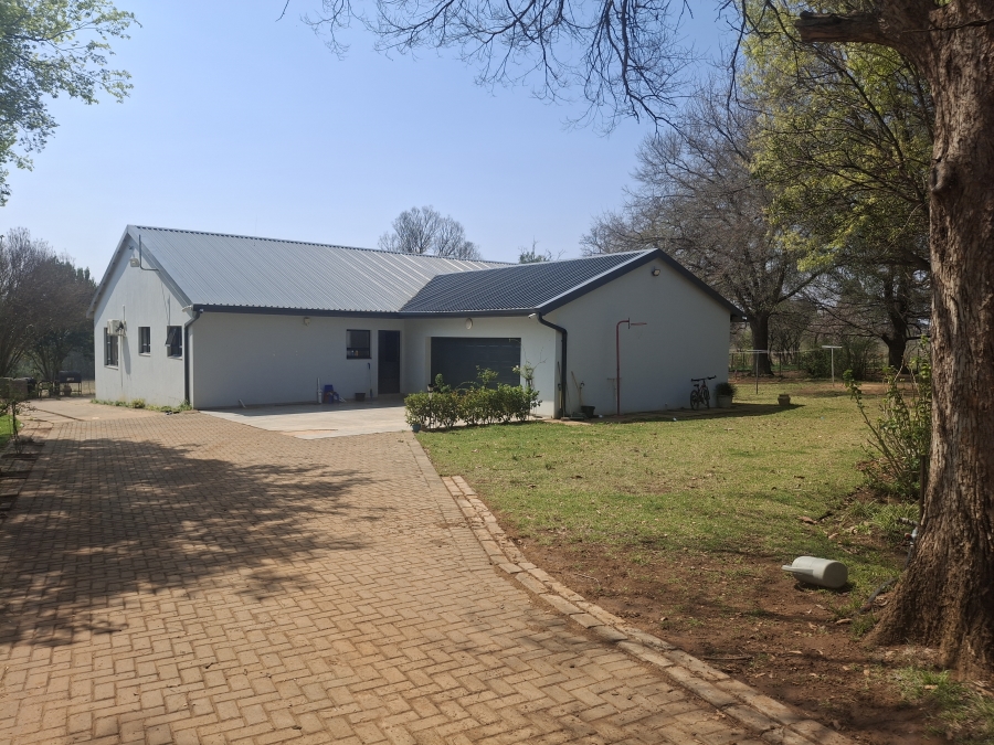 Commercial Property for Sale in Newcastle Rural KwaZulu-Natal